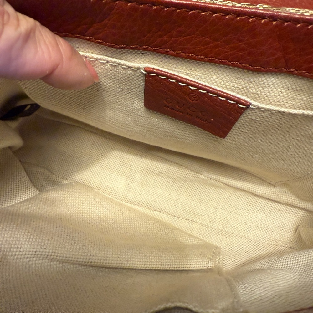 Gucci Horsebit Monogram Crossbody - Picture 13 of 16